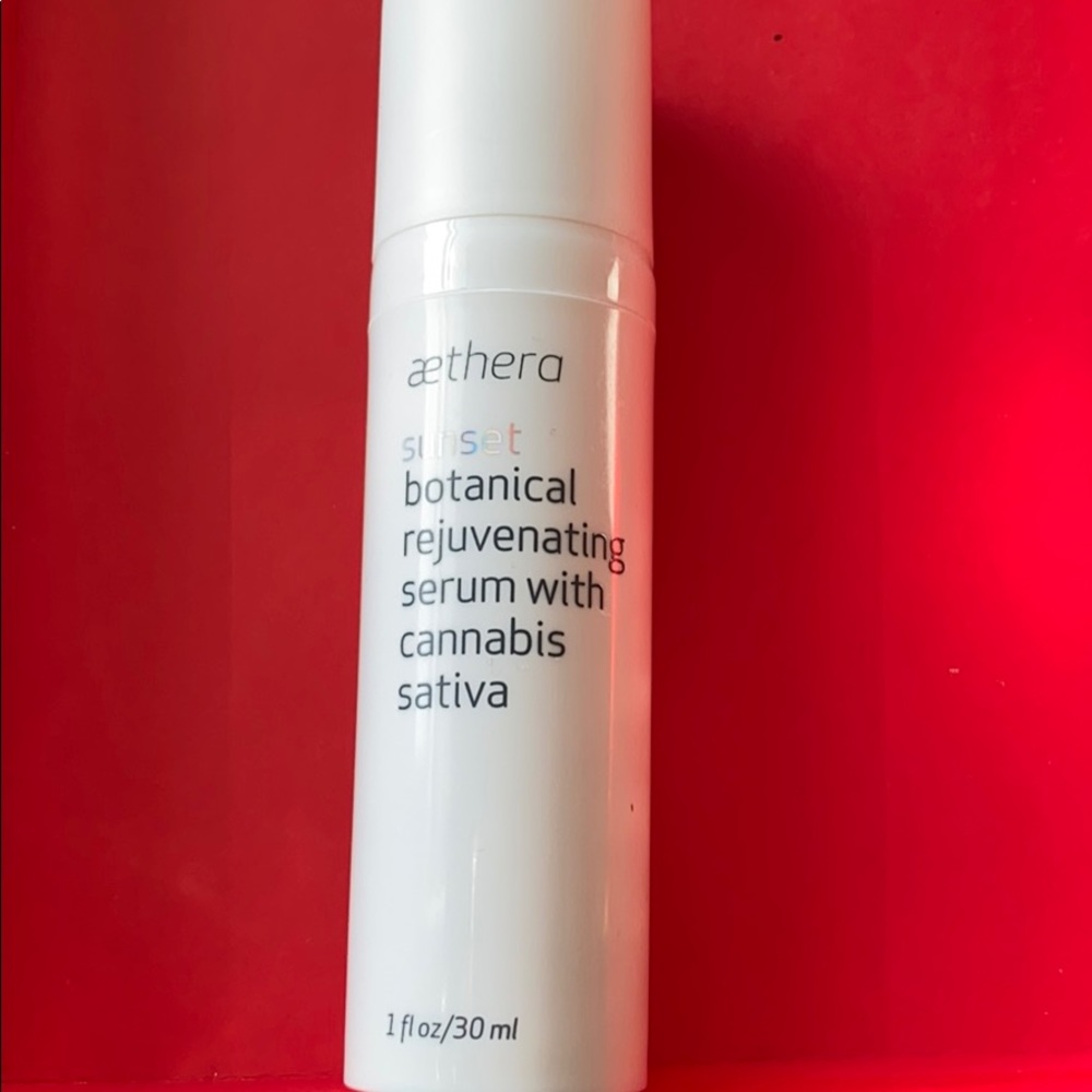 Sunset Botanical Rejuvenating Serum